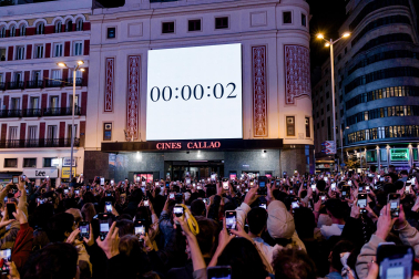 Fotos de Rosalía a su llegada a Callao en una aparición sorpresa para presentar su cuarto álbum, este lunes en Madrid