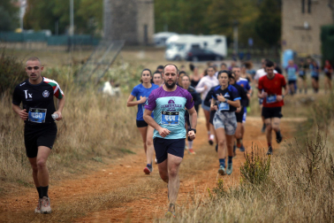 Corredores participantes en la V Betagarri Trail de Ancín este sábado, 25 de octubre /