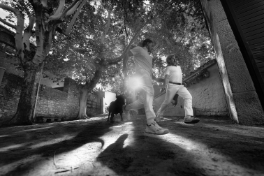 Callejón con salida (finalista 'Emoción en blanco y negro' del Concurso Conocer Navarra 2025)