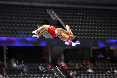 Tercera jornada del Campeonato del Mundo de Gimnasia de Trampolín en Pamplona.
