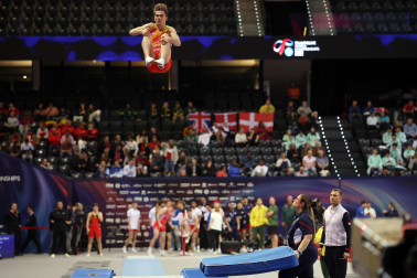 Tercera jornada del Campeonato del Mundo de Gimnasia de Trampolín en Pamplona.