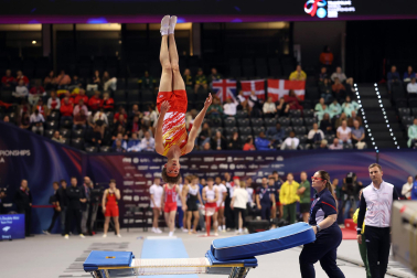 Tercera jornada del Campeonato del Mundo de Gimnasia de Trampolín en Pamplona.