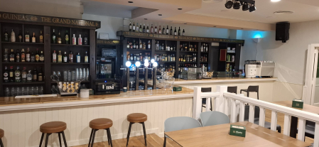 Interior de Los Lebreles