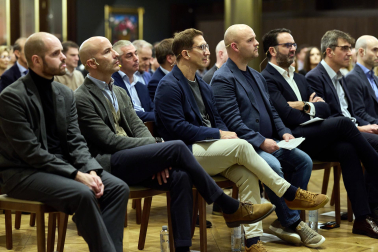 Fotos de la presentación de BENCO, empresa de consultoría