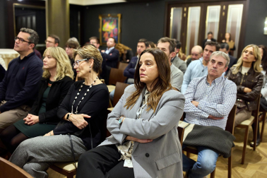 Fotos de la presentación de BENCO, empresa de consultoría