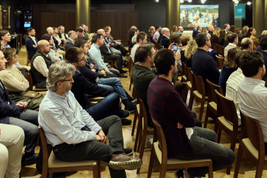 Fotos de la presentación de BENCO, empresa de consultoría