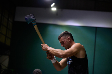 Fotos: Iker Vicente consigue la txapela número 11 en el Navarro Individual de aizkora