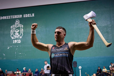 Fotos: Iker Vicente consigue la txapela número 11 en el Navarro Individual de aizkora