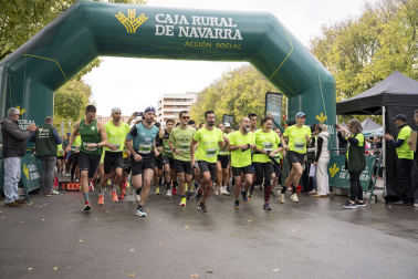 Participantes en la VII Carrera Popular Solidaria '+e' del Teléfono de la Esperanza de Navarra disputada en Pamplona /