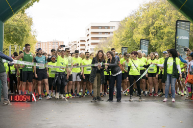 Participantes en la VII Carrera Popular Solidaria '+e' del Teléfono de la Esperanza de Navarra disputada en Pamplona /