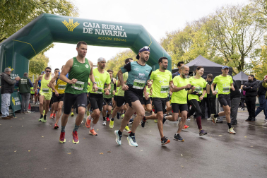 Participantes en la VII Carrera Popular Solidaria '+e' del Teléfono de la Esperanza de Navarra disputada en Pamplona /