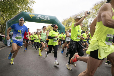 Participantes en la VII Carrera Popular Solidaria '+e' del Teléfono de la Esperanza de Navarra disputada en Pamplona /