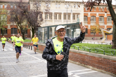 Participantes en la VII Carrera Popular Solidaria '+e' del Teléfono de la Esperanza de Navarra disputada en Pamplona /