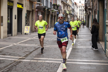 Participantes en la VII Carrera Popular Solidaria '+e' del Teléfono de la Esperanza de Navarra disputada en Pamplona /