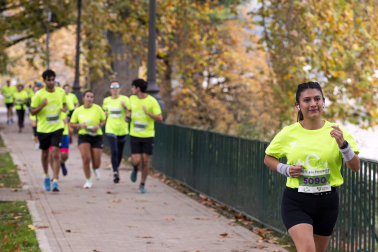 Participantes en la VII Carrera Popular Solidaria '+e' del Teléfono de la Esperanza de Navarra disputada en Pamplona /
