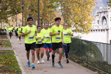Participantes en la VII Carrera Popular Solidaria '+e' del Teléfono de la Esperanza de Navarra disputada en Pamplona /