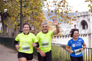 Participantes en la VII Carrera Popular Solidaria '+e' del Teléfono de la Esperanza de Navarra disputada en Pamplona /