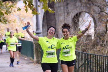 Participantes en la VII Carrera Popular Solidaria '+e' del Teléfono de la Esperanza de Navarra disputada en Pamplona /