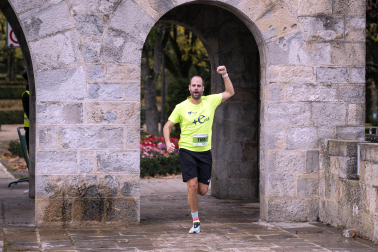 Participantes en la VII Carrera Popular Solidaria '+e' del Teléfono de la Esperanza de Navarra disputada en Pamplona /
