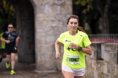 Participantes en la VII Carrera Popular Solidaria '+e' del Teléfono de la Esperanza de Navarra disputada en Pamplona /
