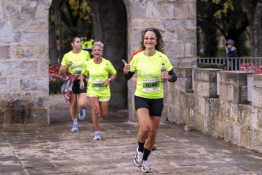 Participantes en la VII Carrera Popular Solidaria '+e' del Teléfono de la Esperanza de Navarra disputada en Pamplona /