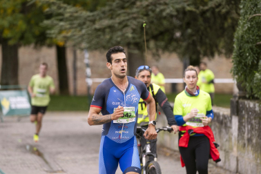 Participantes en la VII Carrera Popular Solidaria '+e' del Teléfono de la Esperanza de Navarra disputada en Pamplona /
