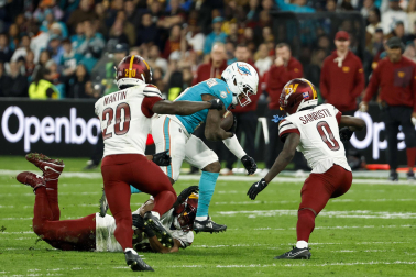 Partido de la NFL entre Miami Dolphins y Washington Commanders en el Santiago Bernabéu.