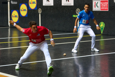 Final del Cuatro y Medio: Peio Etxeberria-Javier Zabala.