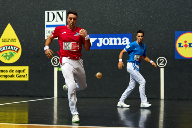 Final del Cuatro y Medio: Peio Etxeberria-Javier Zabala.