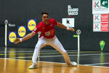 Final del Cuatro y Medio: Peio Etxeberria-Javier Zabala.