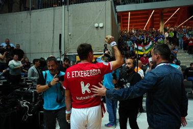 Final del Cuatro y Medio: Peio Etxeberria-Javier Zabala.