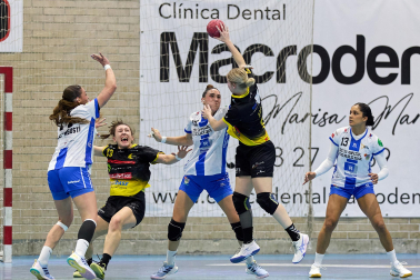 Yellow Winterthur-Replasa Beti Onak: partido de la EHF European Cup.