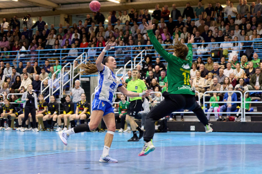Yellow Winterthur-Replasa Beti Onak: partido de la EHF European Cup.