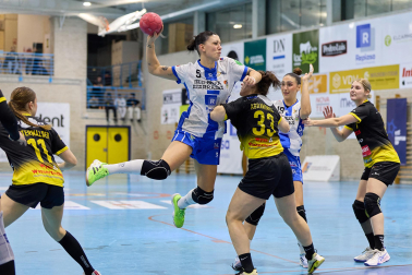 Yellow Winterthur-Replasa Beti Onak: partido de la EHF European Cup.