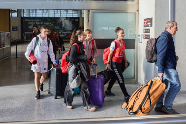 Fotos de la llegada de la selección española de frontball a Pamplonaco.
