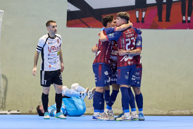 Fotos del choque de la Copa del Rey de fútbol sala entre Vulcanizados Ruiz TAFA y el Noia Portus