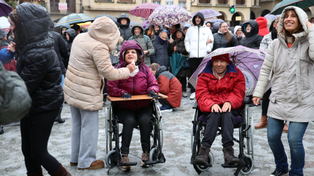 Fotos de la marcha por la diversidad en Estella /