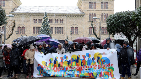Fotos de la marcha por la diversidad en Estella /