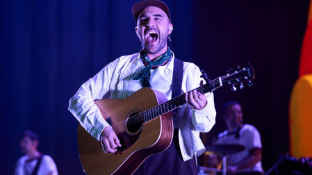 Fotos del concierto de Nil Moliner en el Navarra Arena