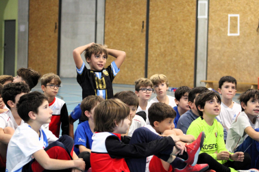 Fotos del arranque del programa "El Xota en tu escuela", con la visita al colegio San Ignacio Jesuítas de Pamplona /