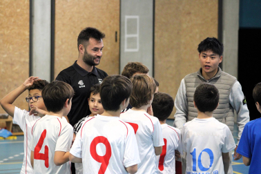 Fotos del arranque del programa "El Xota en tu escuela", con la visita al colegio San Ignacio Jesuítas de Pamplona /