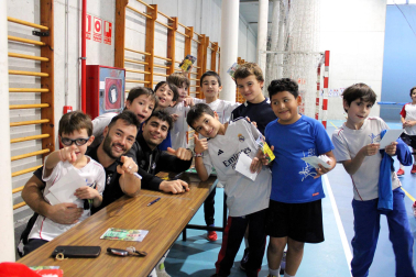 Fotos del arranque del programa "El Xota en tu escuela", con la visita al colegio San Ignacio Jesuítas de Pamplona /