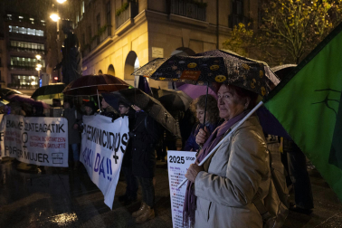 Manifestación por el 25-N en Pamplona convocada por el movimiento feminista.