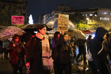 Manifestación por el 25-N en Pamplona convocada por el movimiento feminista.