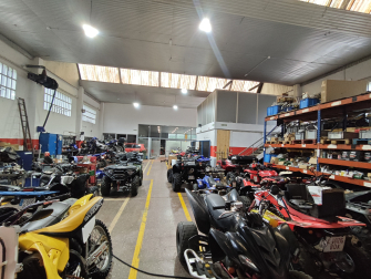Nave comercial/industrialcon vivienda en Bera