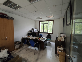 Nave comercial/industrialcon vivienda en Bera