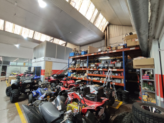 Nave comercial/industrialcon vivienda en Bera