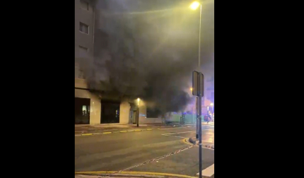 Incendio en un bazar de la avenida de Marcelo Celayeta