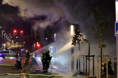 Fotos del incendio en un bazar de la avenida Marcelo Celayeta