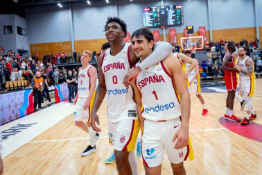 Fotos del estreno del navarro Great Osobor con la selección española
